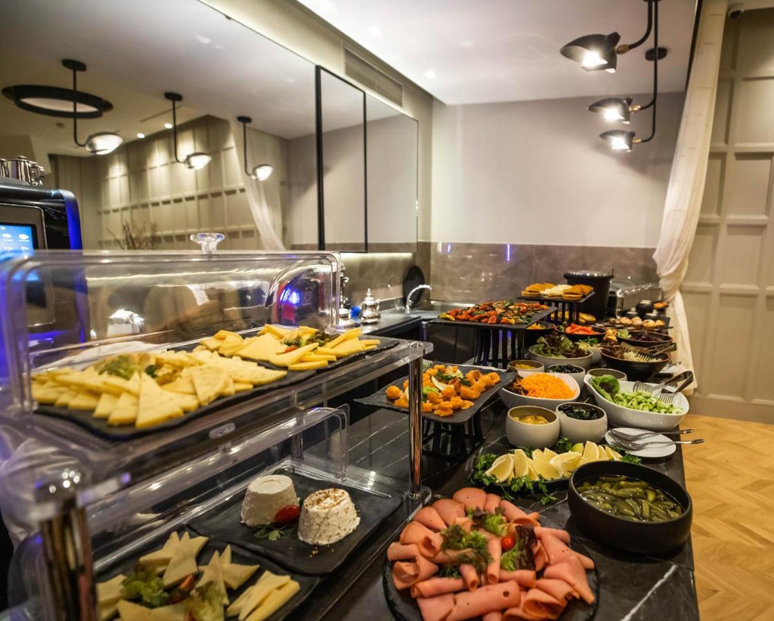 Gray Boutique Hotel Casablanca Eksteriør billede A buffet at a hotel